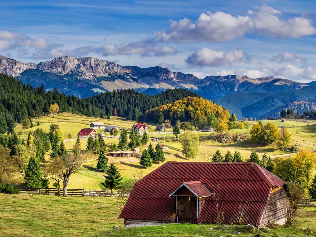 Top 11 cele mai frumoase locuri de vizitat în România (2023 ...