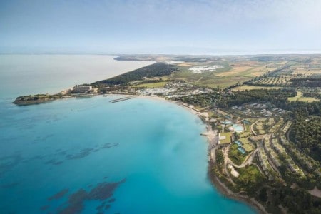 Sani Beach este una dintre cele mai frumoase plaje din Kassandra