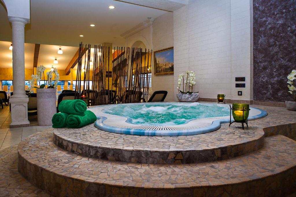 Jacuzzi Hotel Apollo Wellness Club