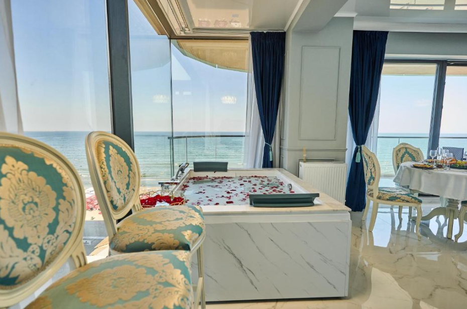 apartament cu jacuzzi in Mamaia