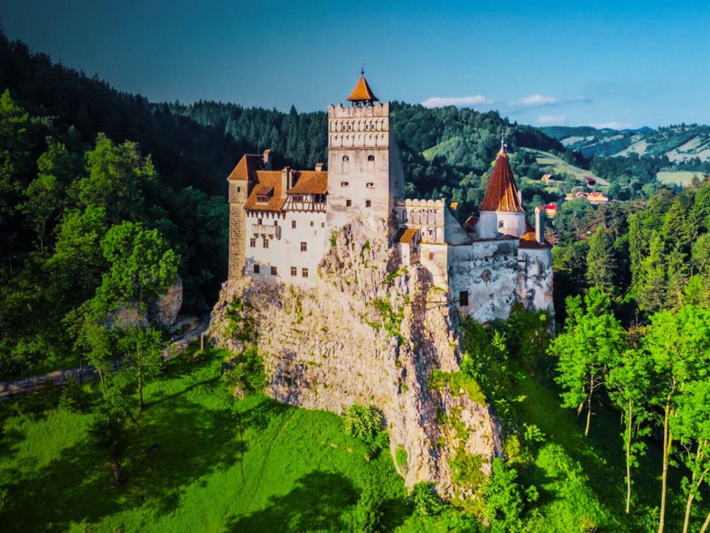 Castelul Bran - cel mai frumos obiectiv turistic din Bran