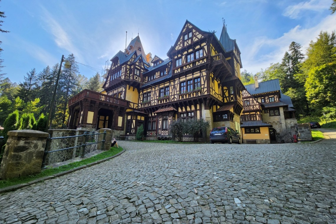 Castelul Bran Istoric Obiective Tarife i Program De Vizitare 