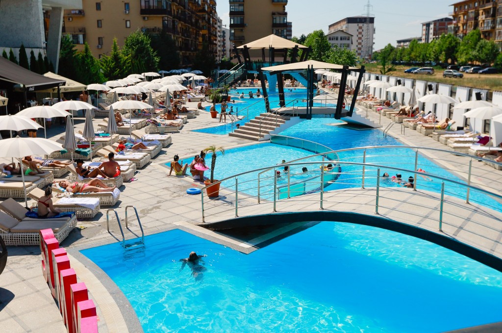 Piscina Aqua Garden din Militari