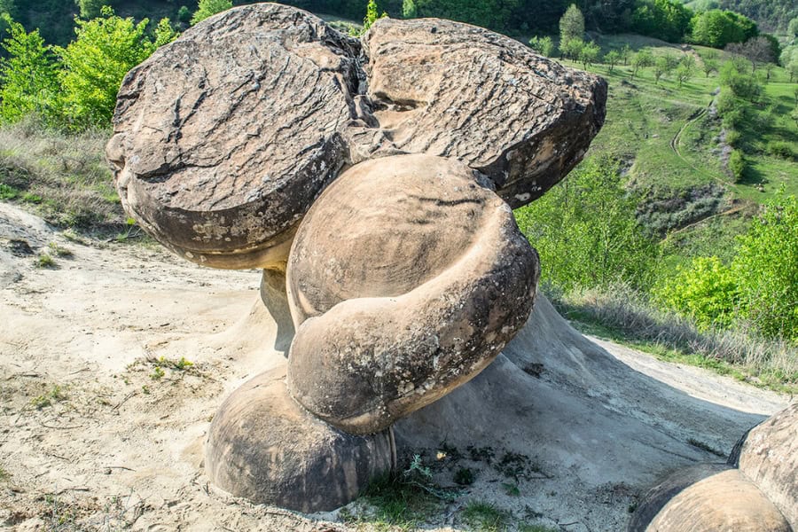 Trovantii de la Ulmet