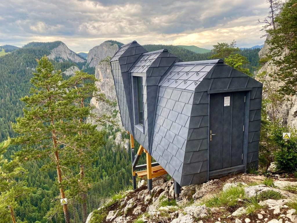 Cabinele montane panoramice din Harghita