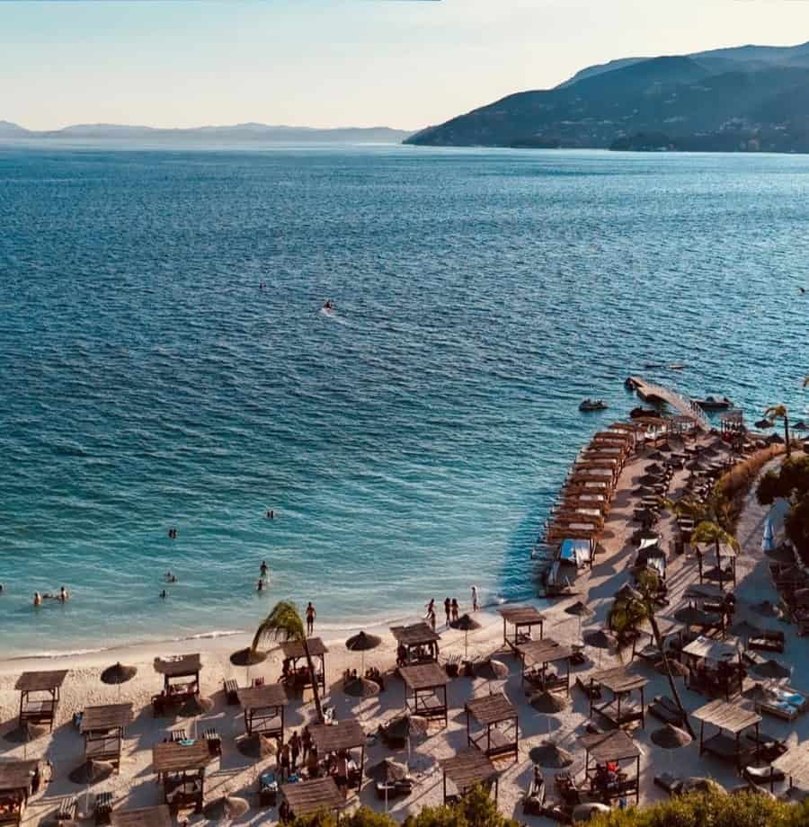 Plaja Pema e Thate