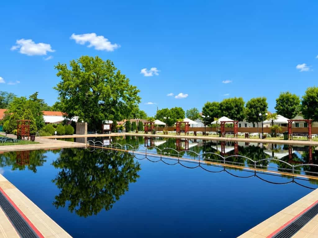 Ștrandul Termal Lovrin